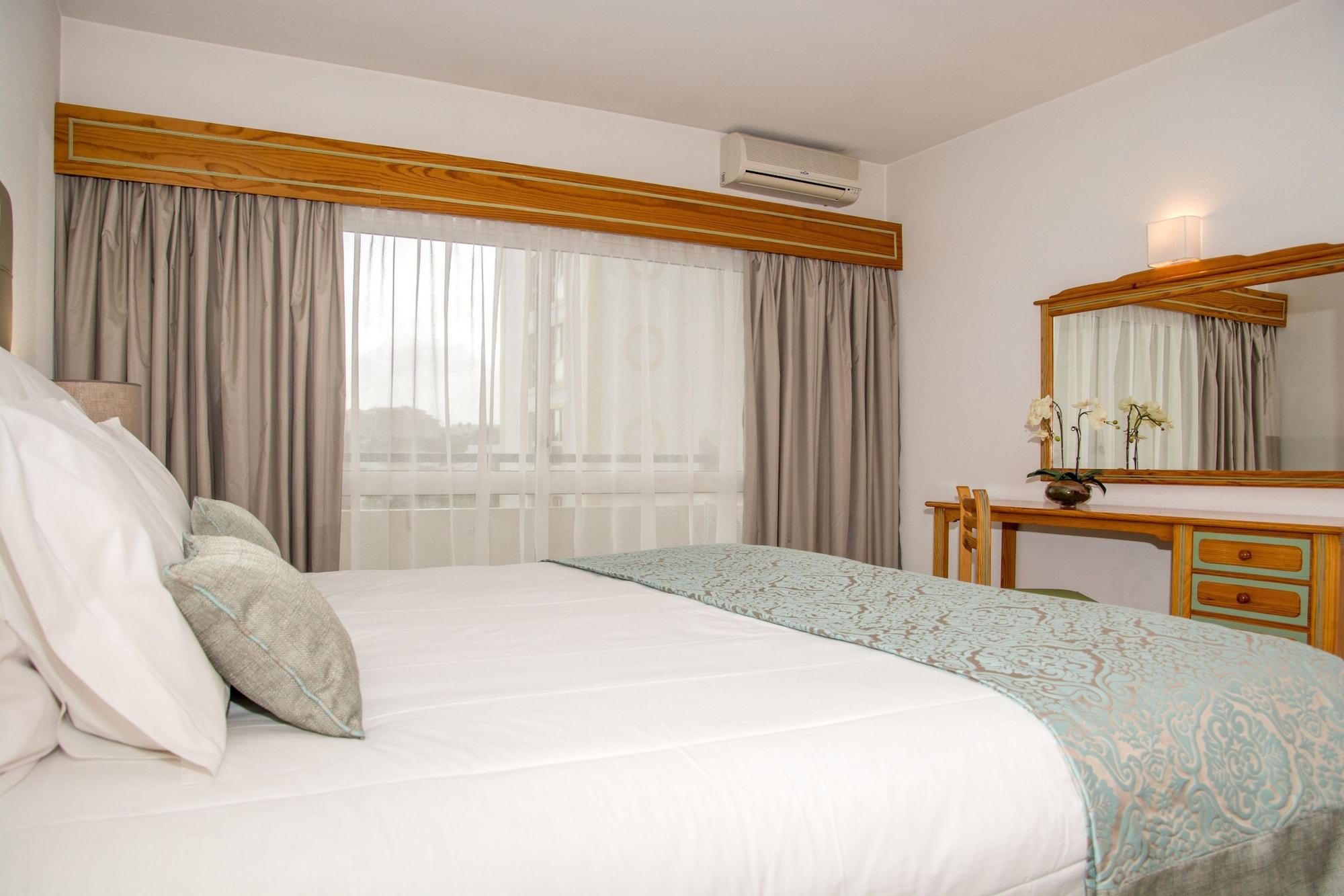 אלבופיירה Luna Hotel Da Oura מראה חיצוני תמונה