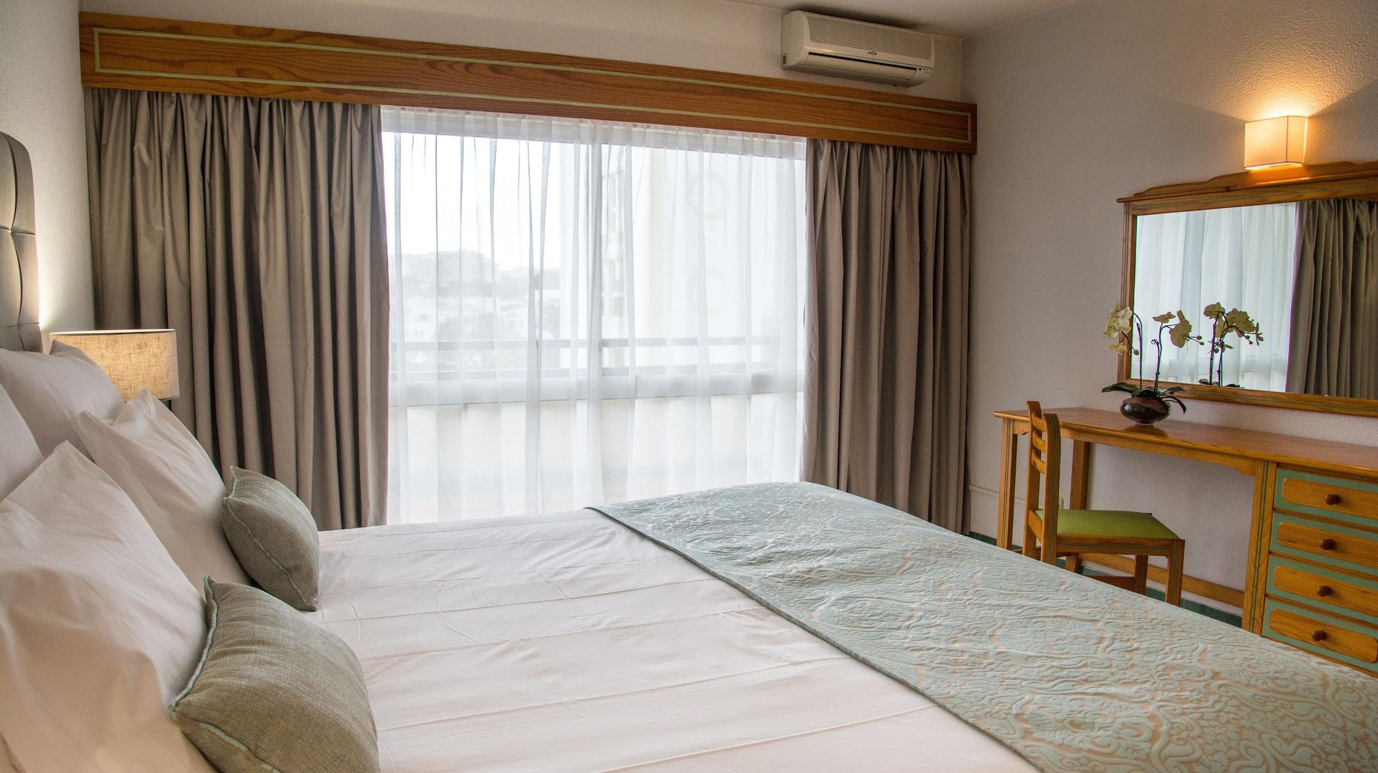 אלבופיירה Luna Hotel Da Oura מראה חיצוני תמונה